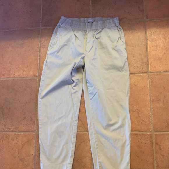 The Everlane Easy Chino in Stone NWOT - Picture 3 of 3